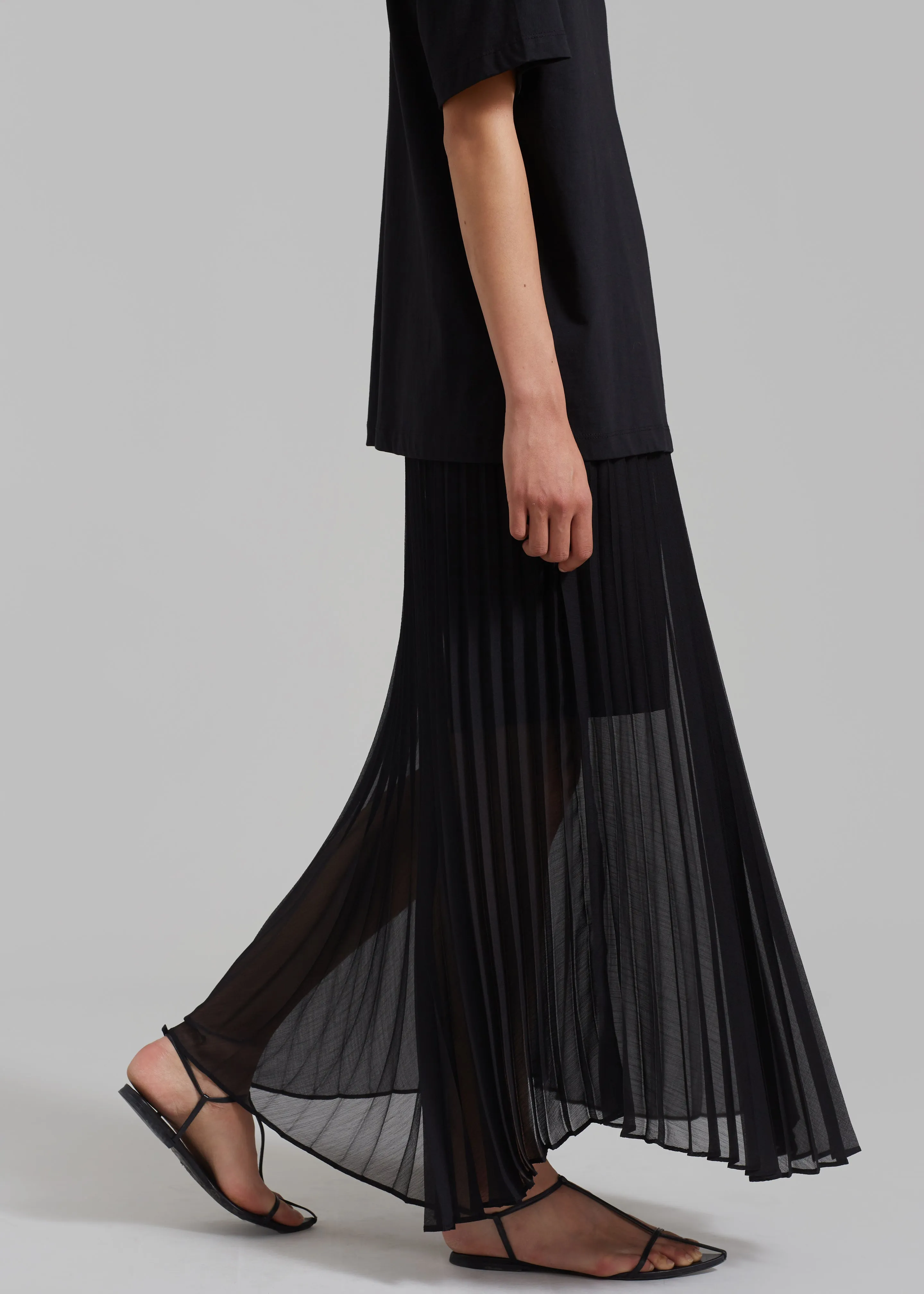 Kaya Pleated Maxi Skirt - Black