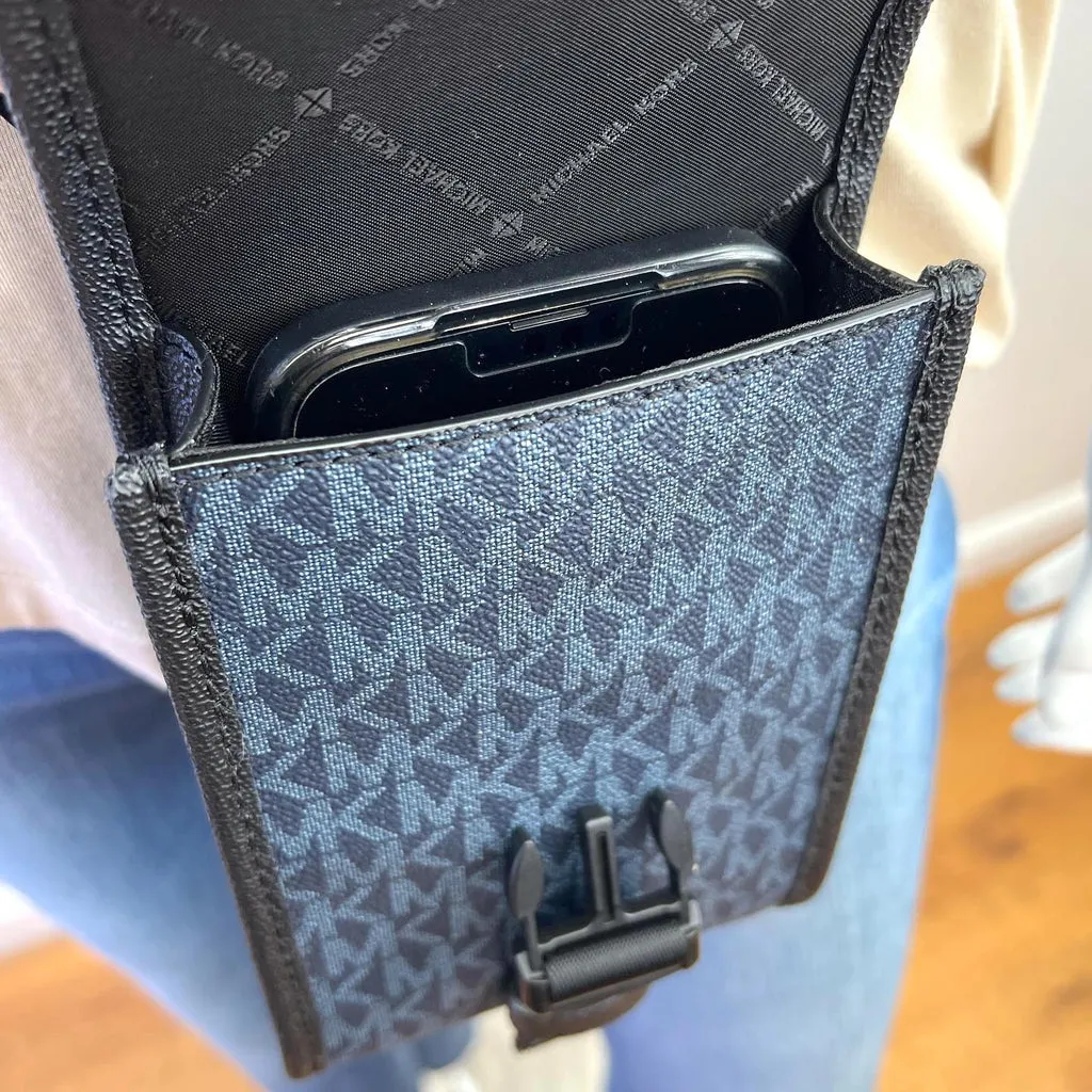MICHAEL KORS UNISEX PHONE CROSSBODY BAG W/ COIN POUCH