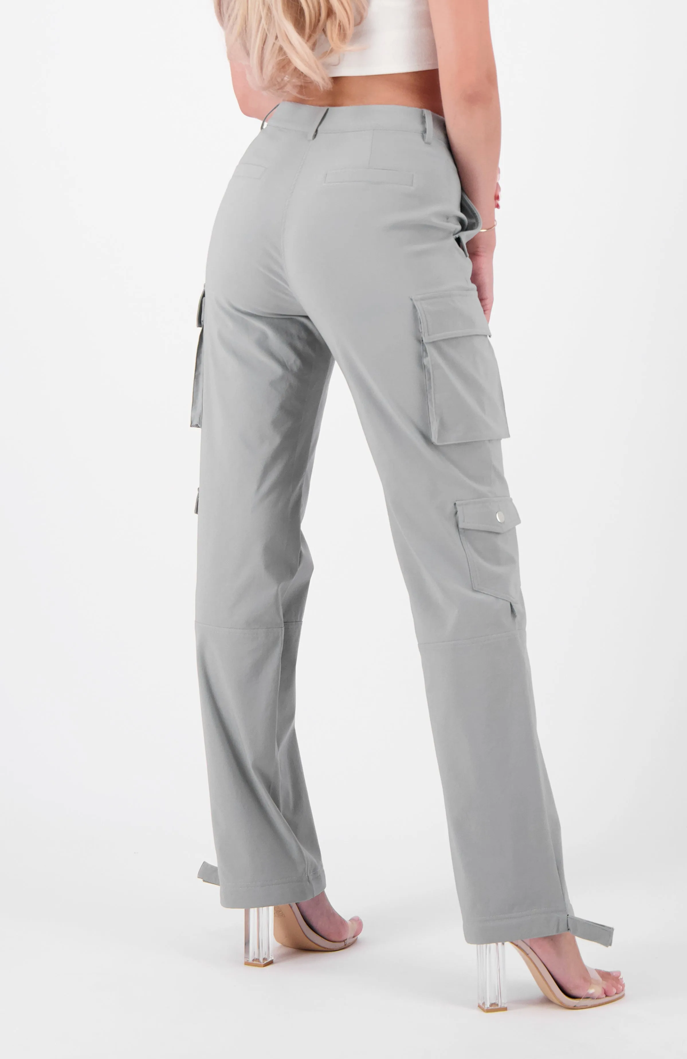 MULTI POCKET CARGO PANTS | Grey